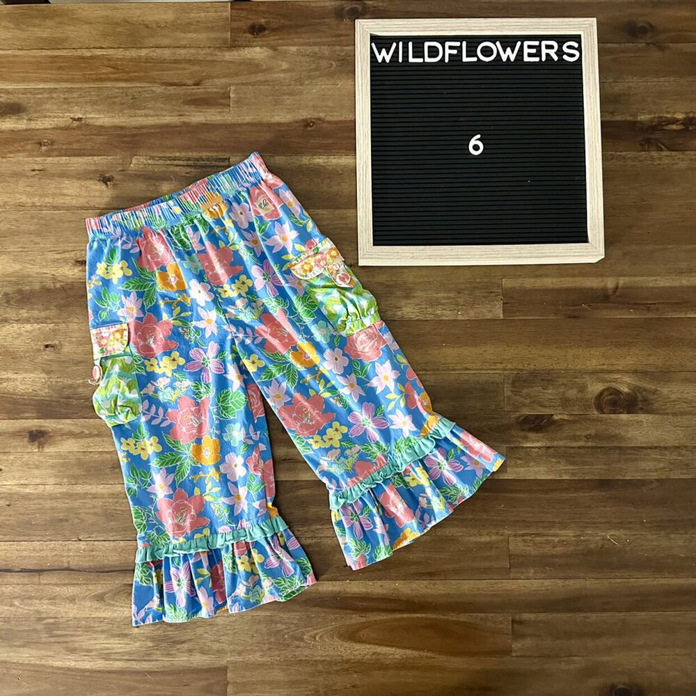 Wildflowers Best Day Ever Spring Fling Ruffle Blue Green Pink Floral Capri Pants
